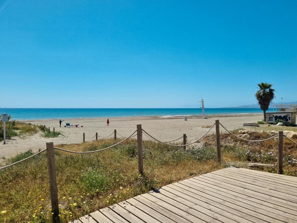 New Beach Front Apartment With Large Balcony Торрокс-Коста Экстерьер фото